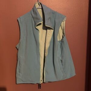 Reversible vest